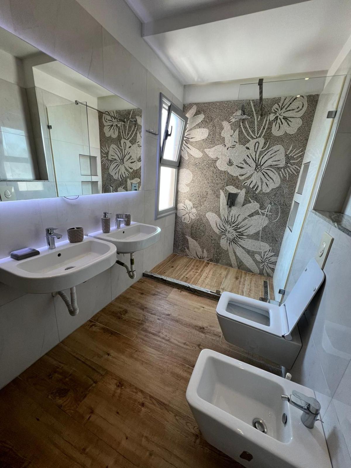 Appartamento Kreilux Valona Vlorë Esterno foto