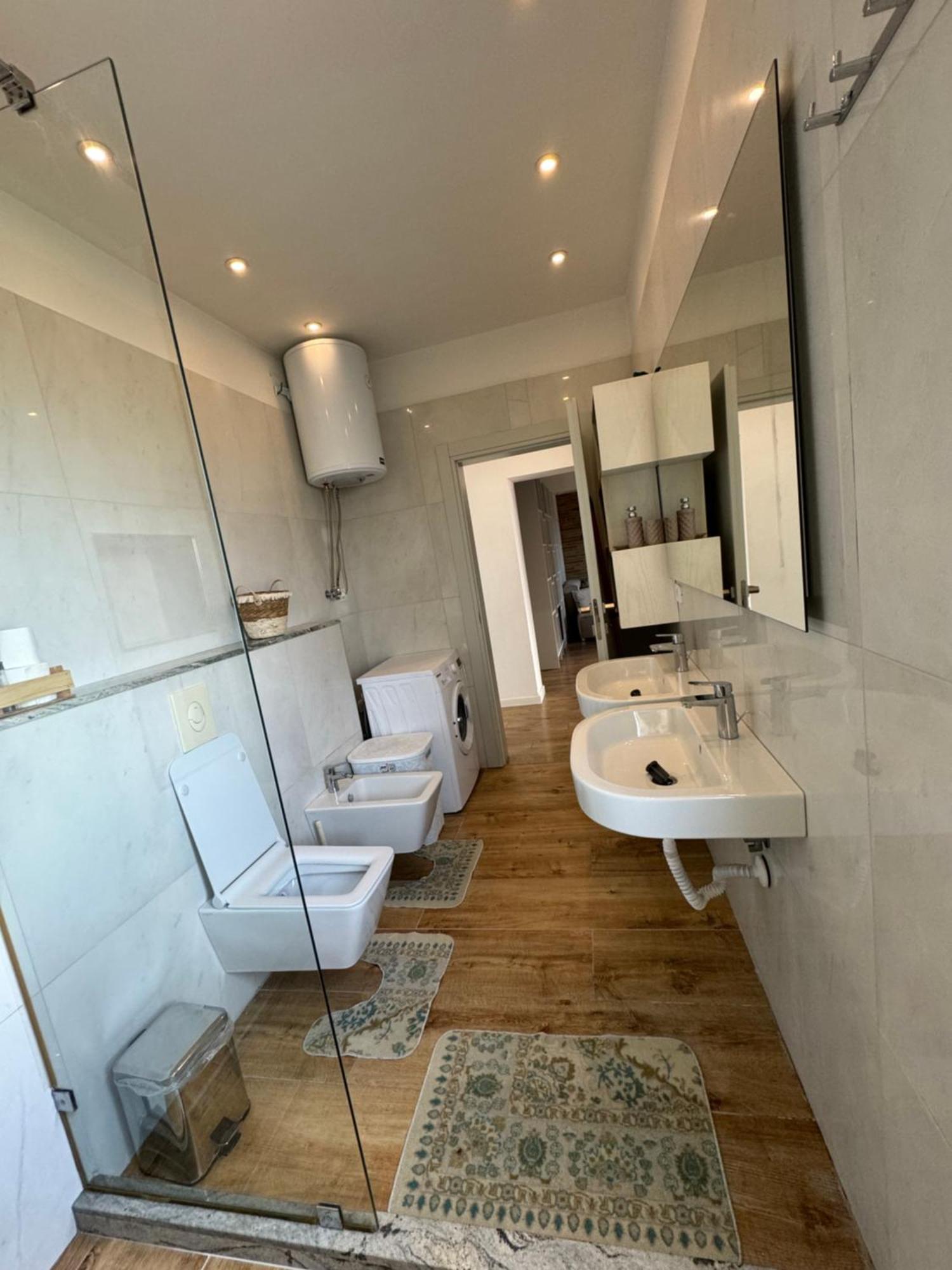 Appartamento Kreilux Valona Vlorë Esterno foto